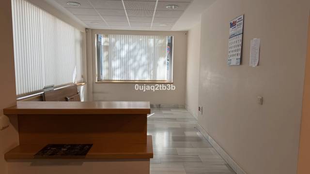 Oficina en Alquiler en Avenida Mercado, 24 en Casco Antiguo