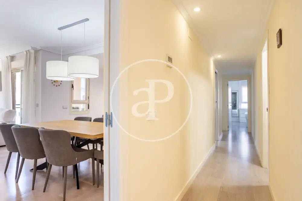 Flat for sale in Valencia  with Air Conditioner, Heating and Private garden