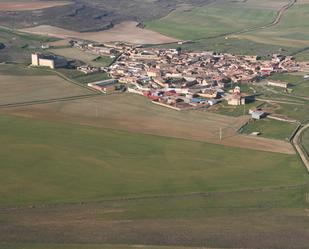 Außenansicht von Country house zum verkauf in Villavellid mit Privatgarten, Terrasse und Möbliert