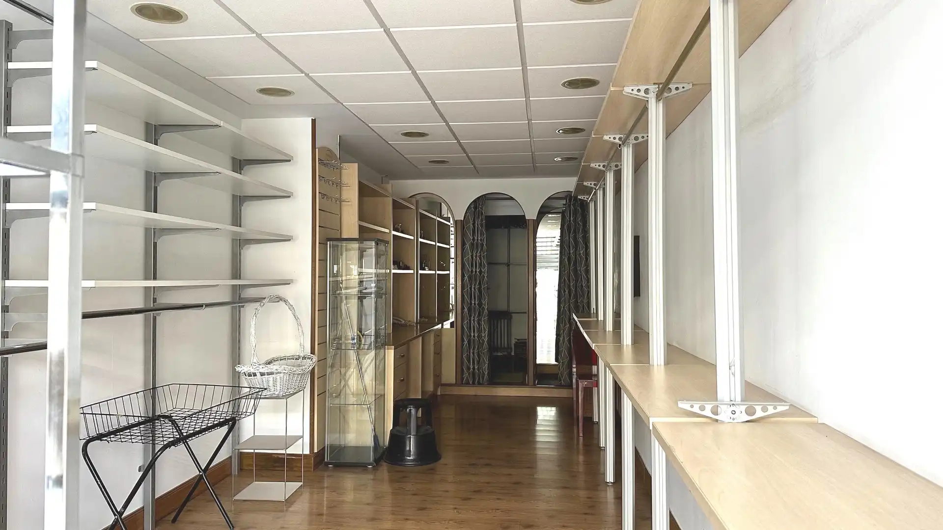 Local en venta en Leioa con Amueblado