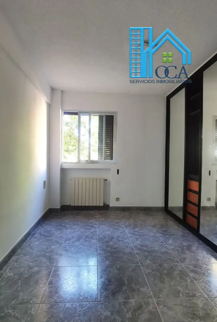 Flat for sale in Calle de los Arrayanes, Aluche