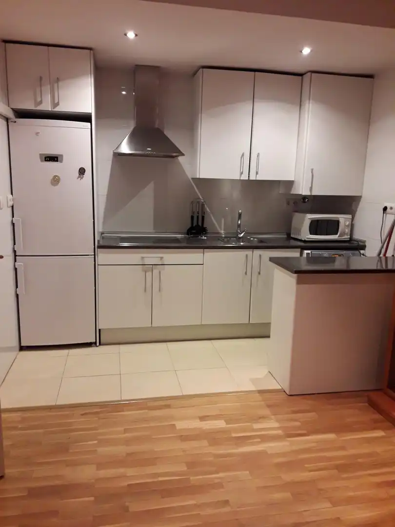 Study for rent in Calle Calle Nardo, Pardaleras