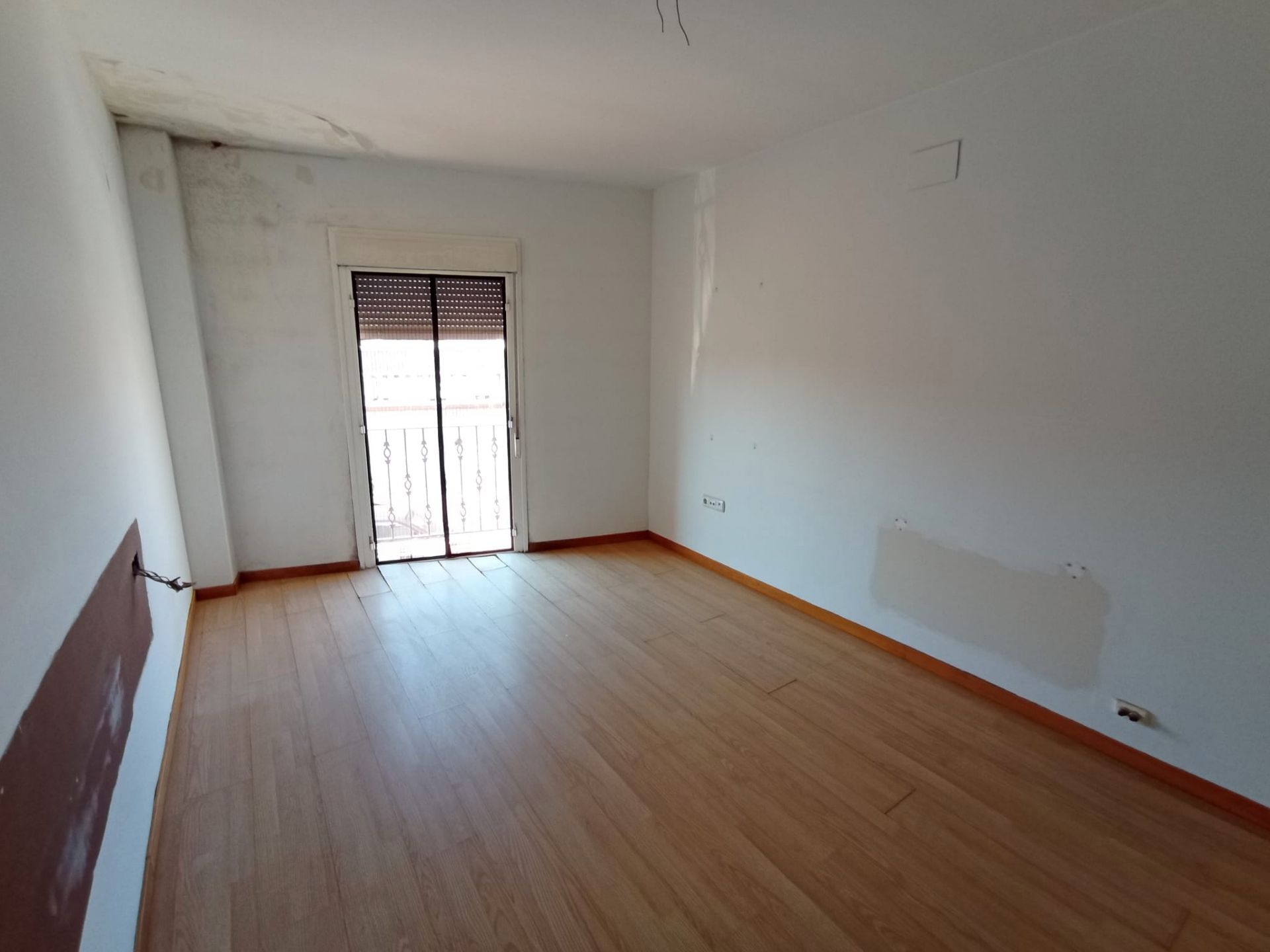 Sala d'estar de Casa o xalet en venda en Argamasilla de Alba amb Traster i Balcó