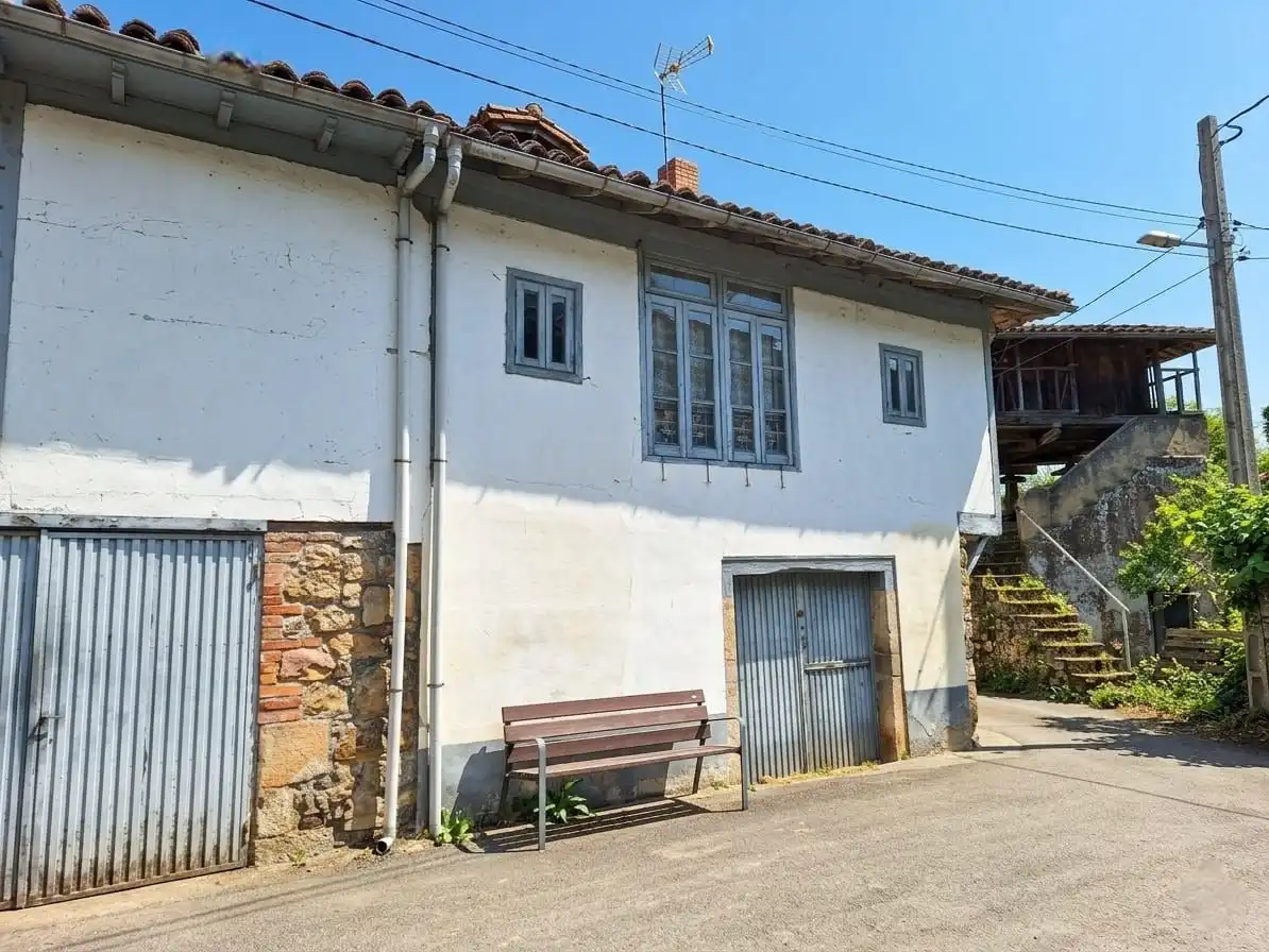 Casa amb jardí en venda a Grado, imagen 2