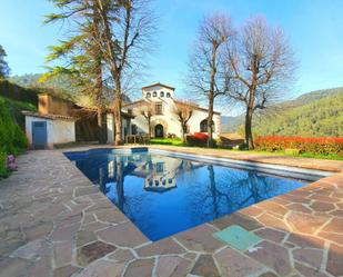 Jardí de Finca rústica en venda en Figaró-Montmany amb Terrassa i Piscina