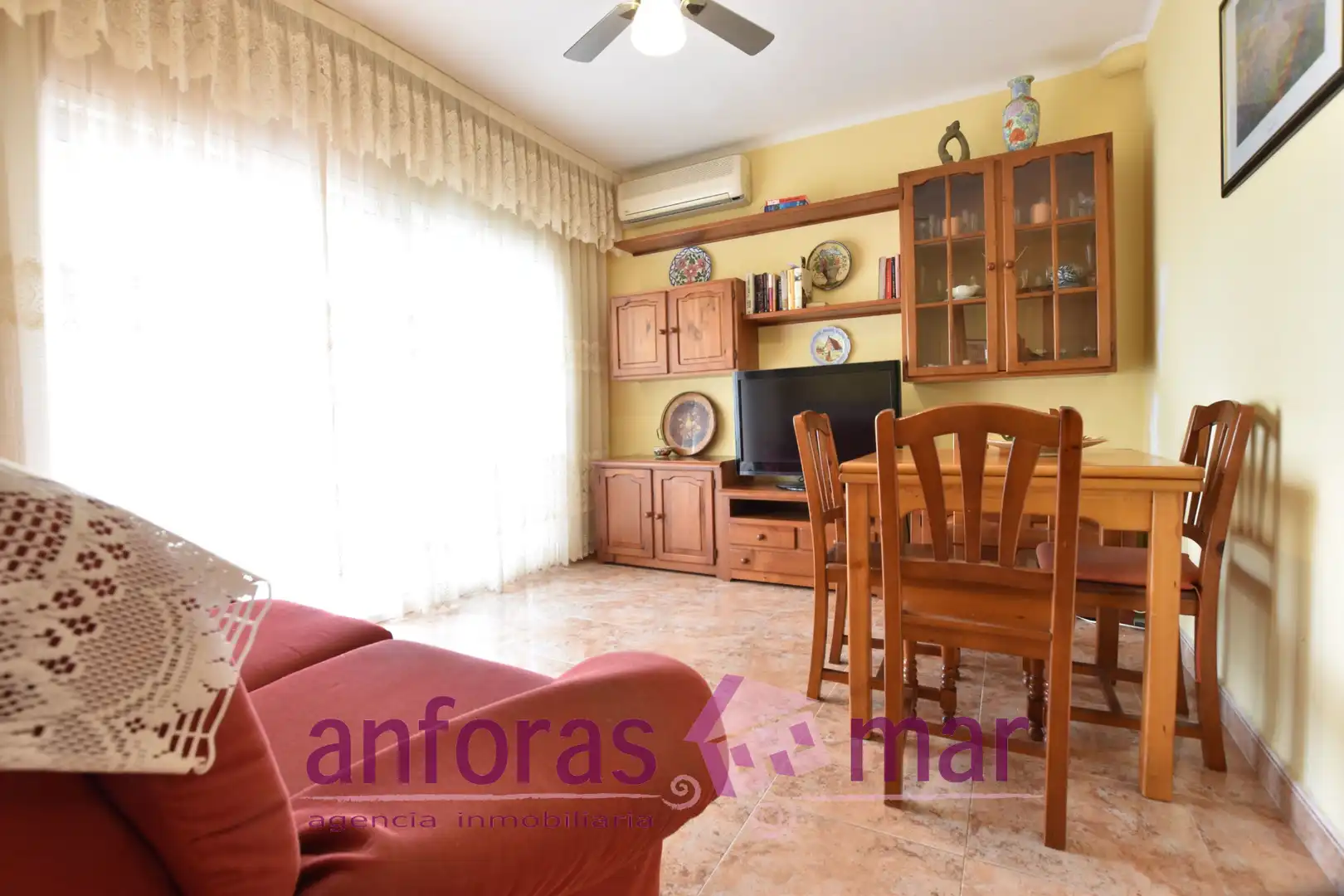 Wohnzimmer von Wohnung zum Verkauf in Torredembarra mit Klimaanlage, Heizung und Terrasse