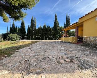 Vista exterior de Casa o xalet en venda en Cheste amb Aire condicionat i Moblat