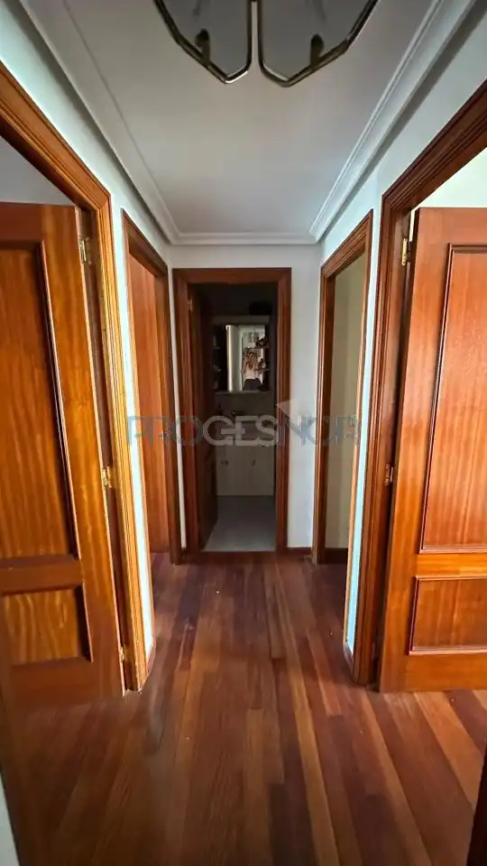 Piso en venta en León Capital  con Calefacción y Trastero