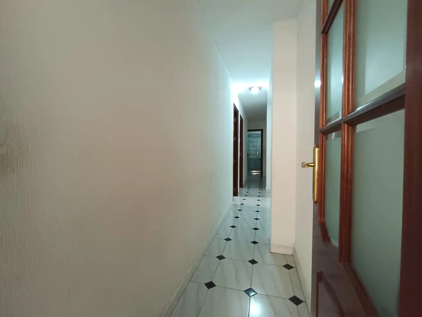 Wohnung zum Verkauf in Córdoba mit Klimaanlage und Terrasse