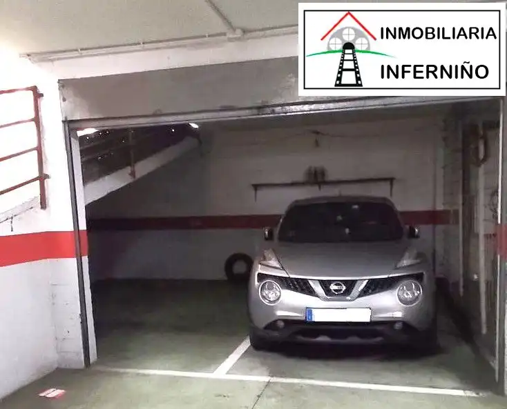 Aparcament de Pis en venda en Ferrol amb Terrassa i Traster