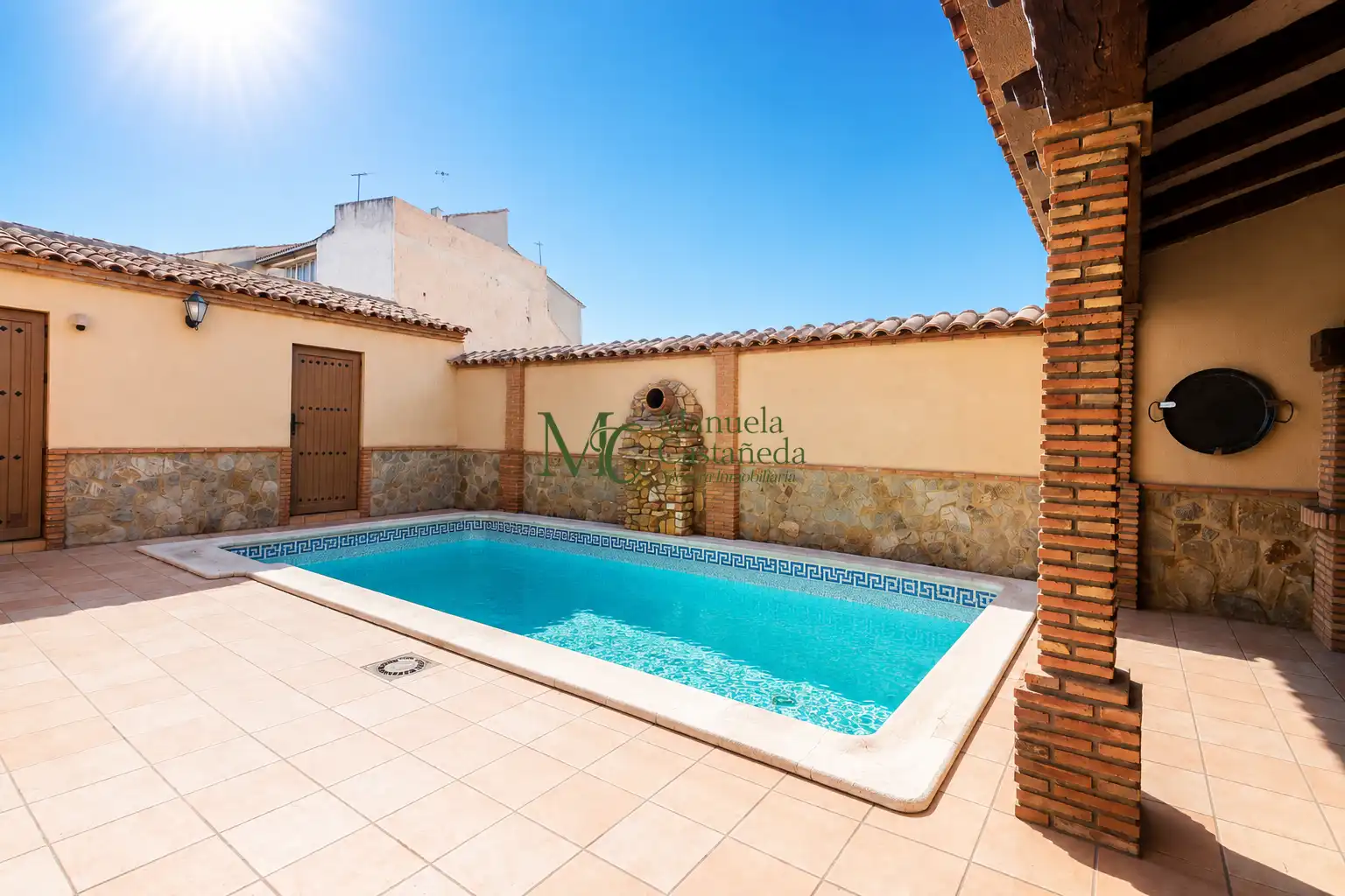 Piscina de Edifici en venda en La Zarza (Badajoz)