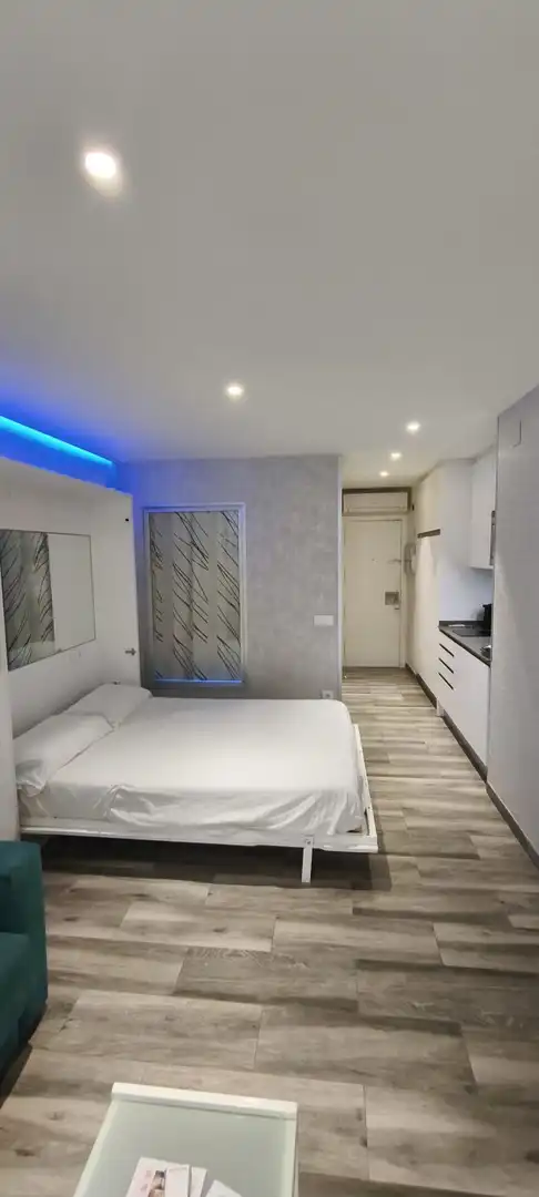 Schlafzimmer von Wohnung zum Verkauf in Salou mit Klimaanlage, Heizung und Terrasse