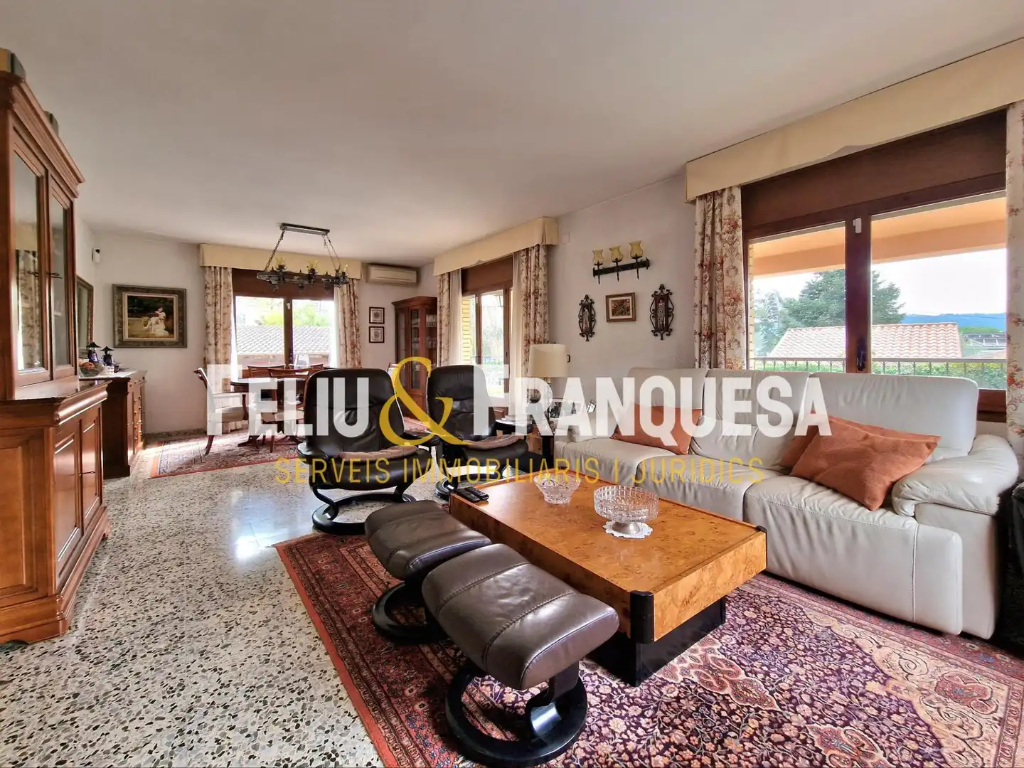 Living room of Houses for sale in Sant Cugat del Vallès  with Heating, Private garden and Terrace