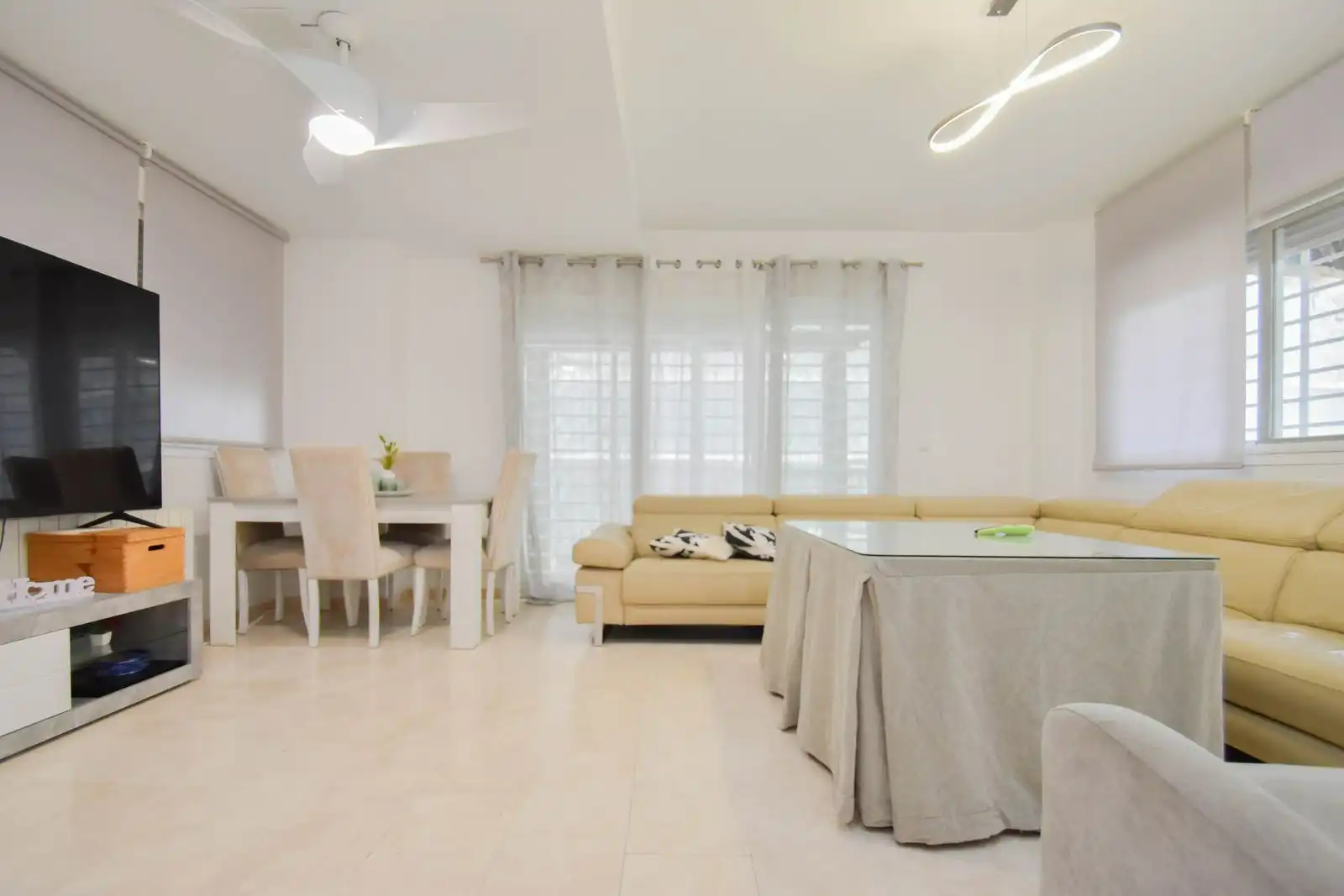 Casa bifamiliare con balcone in vendita a Huétor Vega, imagen 2