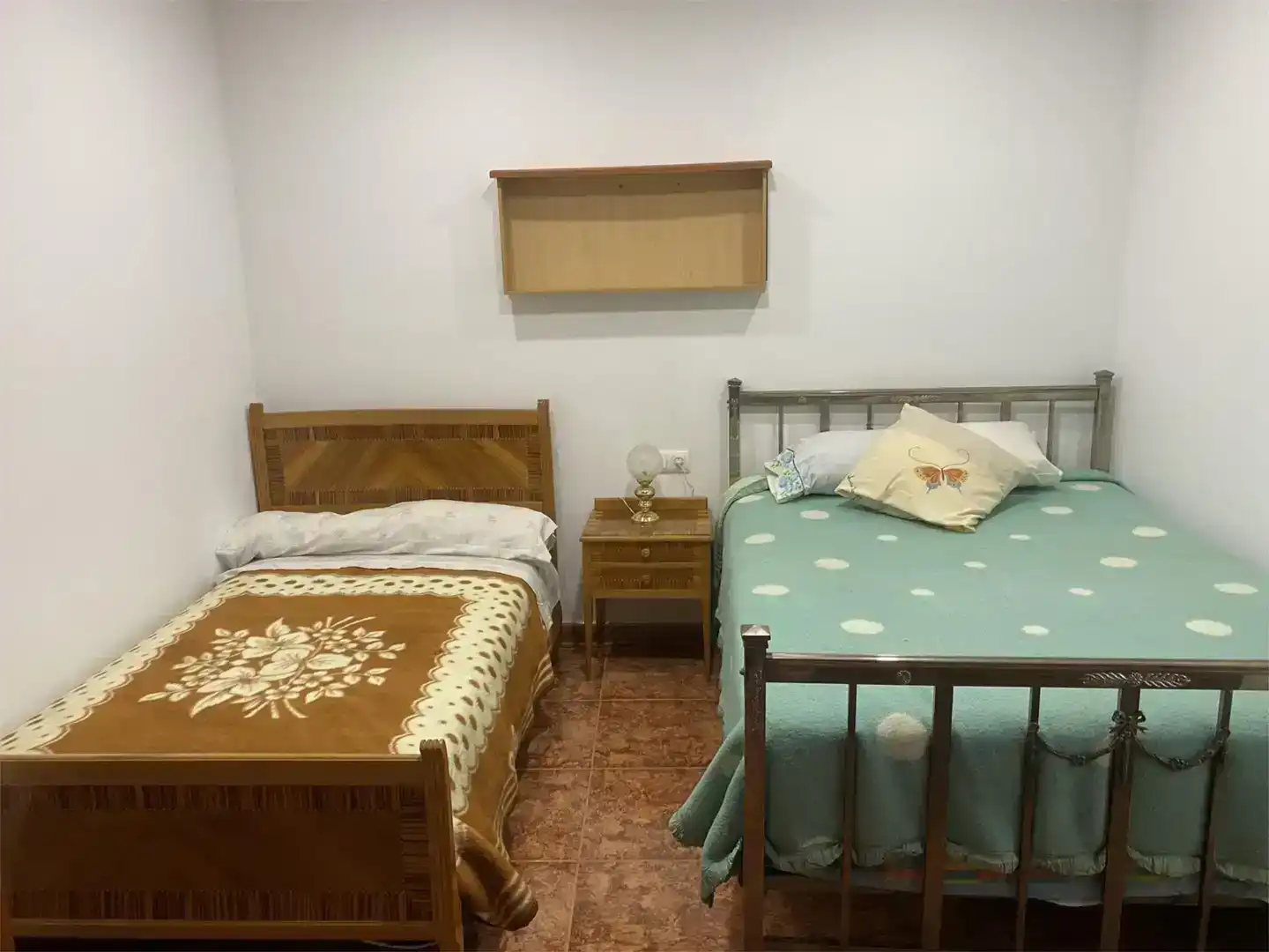Dormitori de Casa adosada de lloguer en Abenójar amb Jardí privat, Moblat i Rentadora