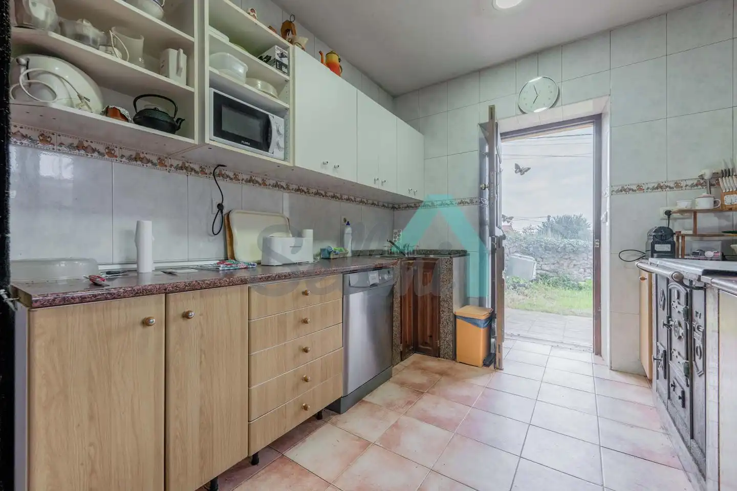 Cuina de Casa o xalet en venda en Llanes amb Calefacció, Jardí privat i Parquet