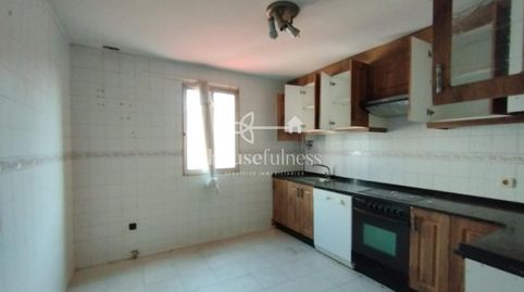 Foto 4 de Piso en venta en A Gándara, Narón