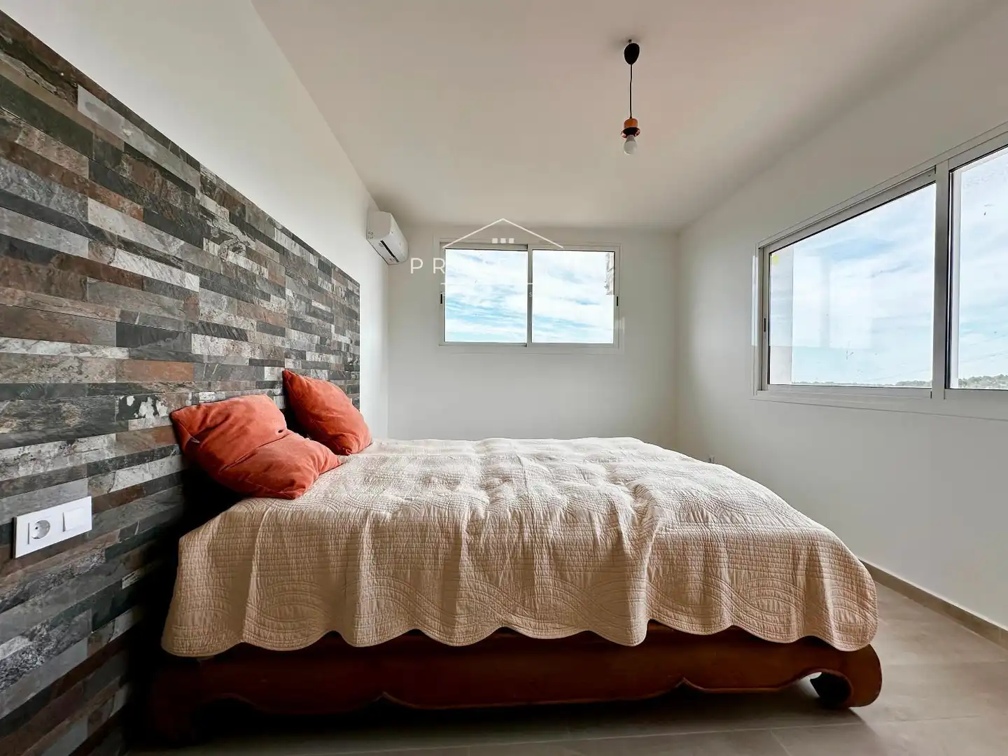 Habitación de Finca rústica en venta en El Perelló con Aire acondicionado, Calefacción y Trastero