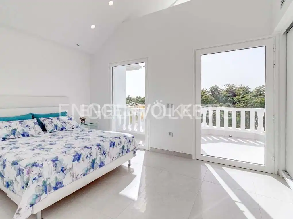 Houses for sale in Playa de Fañabé