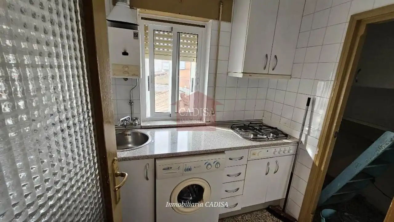 Cocina de Casa o chalet en venta en Calvarrasa de Abajo con Jardín privado, Trastero y Amueblado