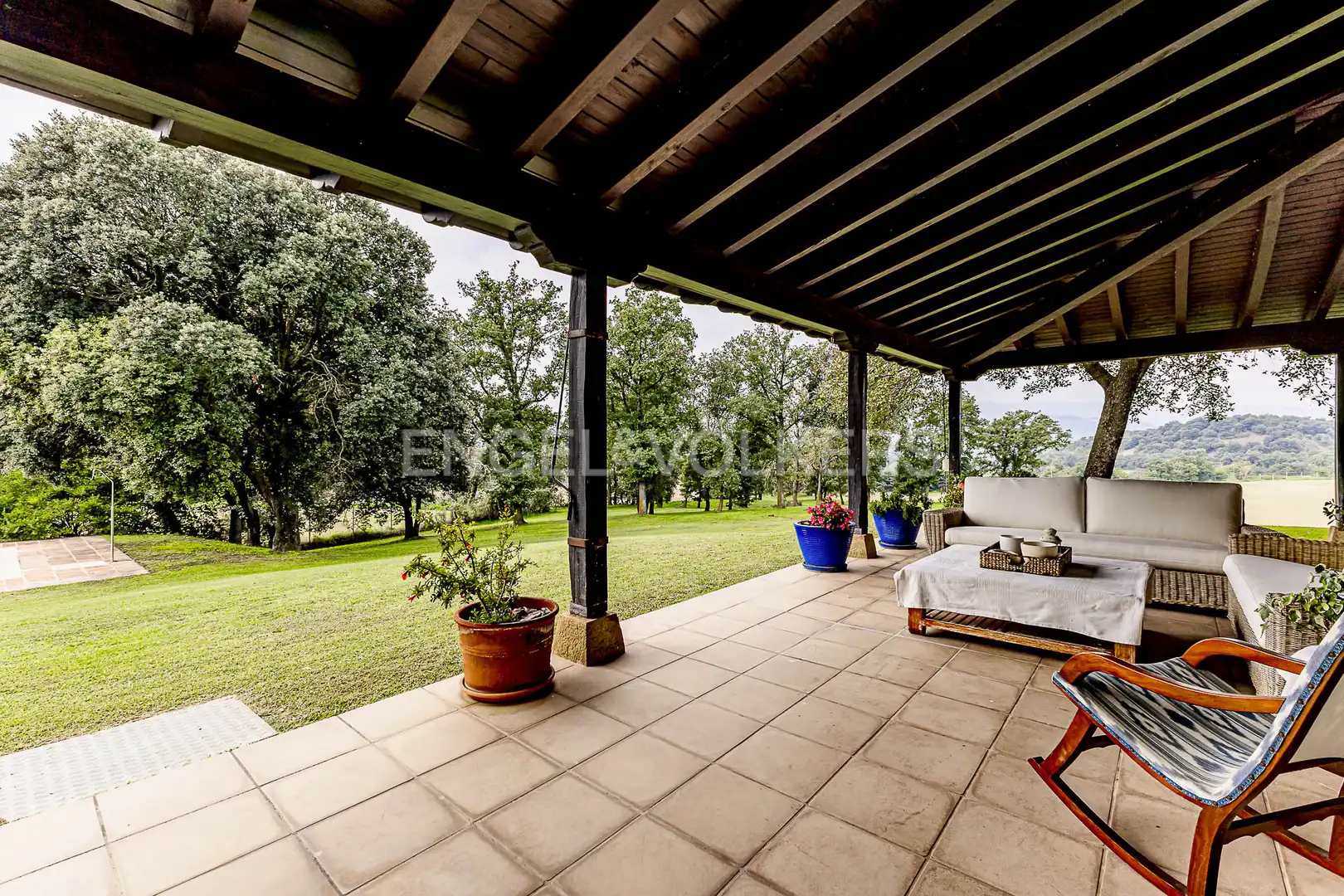 Terrasse von Country house zum Verkauf in Torelló mit Klimaanlage, Heizung und Privatgarten