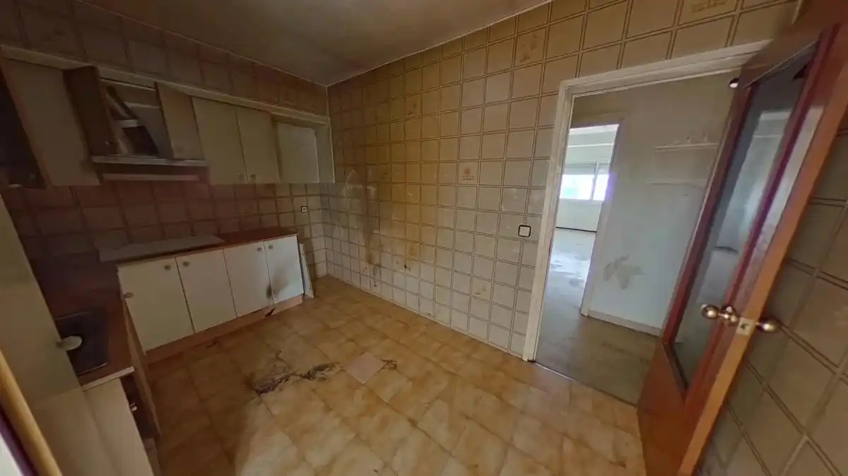 Cuina de Apartament en venda en Girona amb Balcó