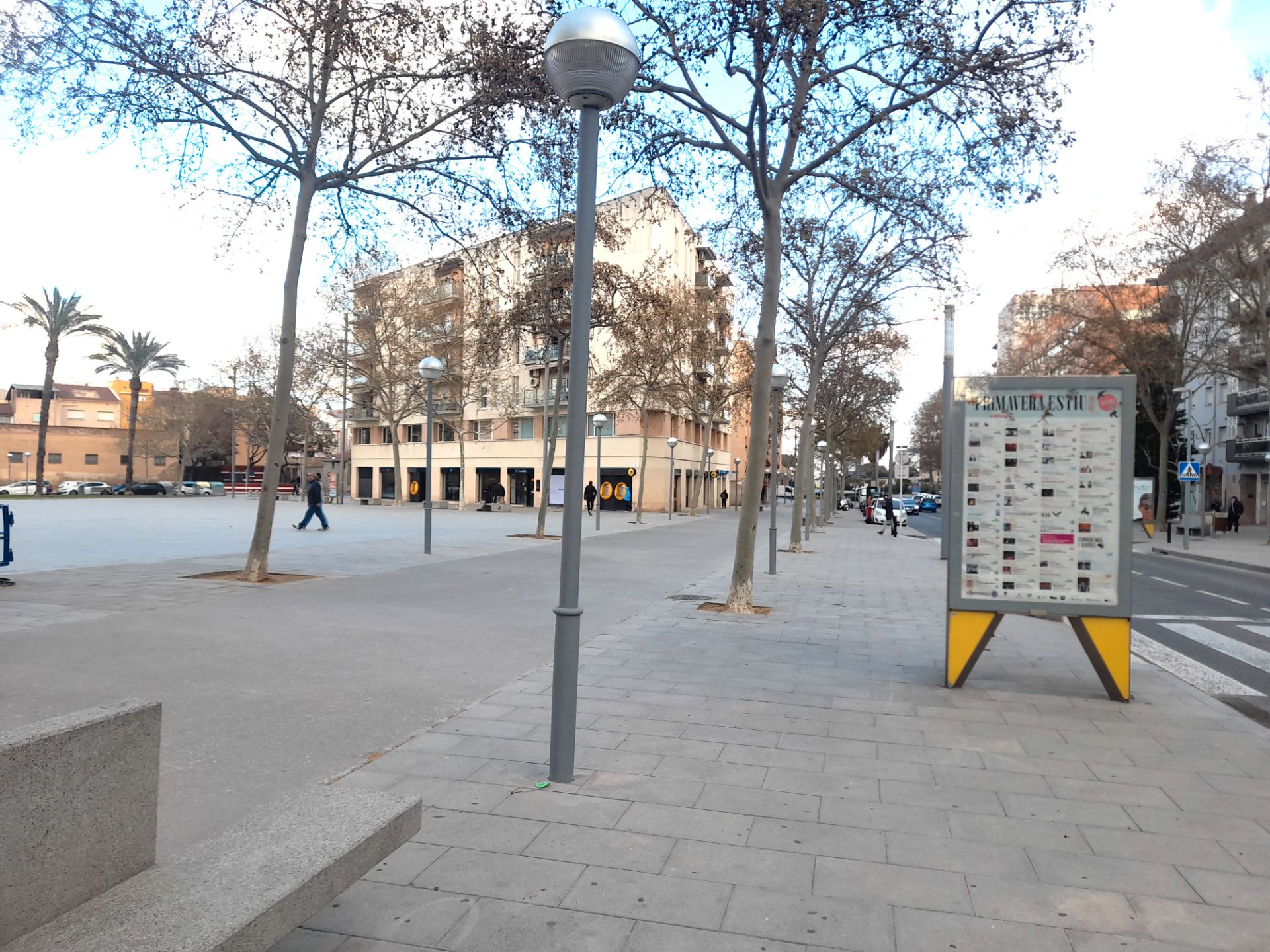 Außenansicht von Garage zur Miete in Vila-seca