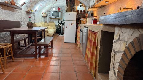 Exclusiu Dúplex al Centre de Vallirana amb Solàrium, Balcó i Celler Subterrani.