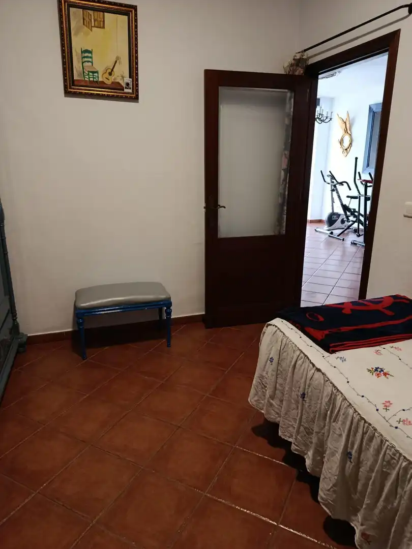Dormitori de Casa o xalet en venda en Rociana del Condado amb Aire condicionat