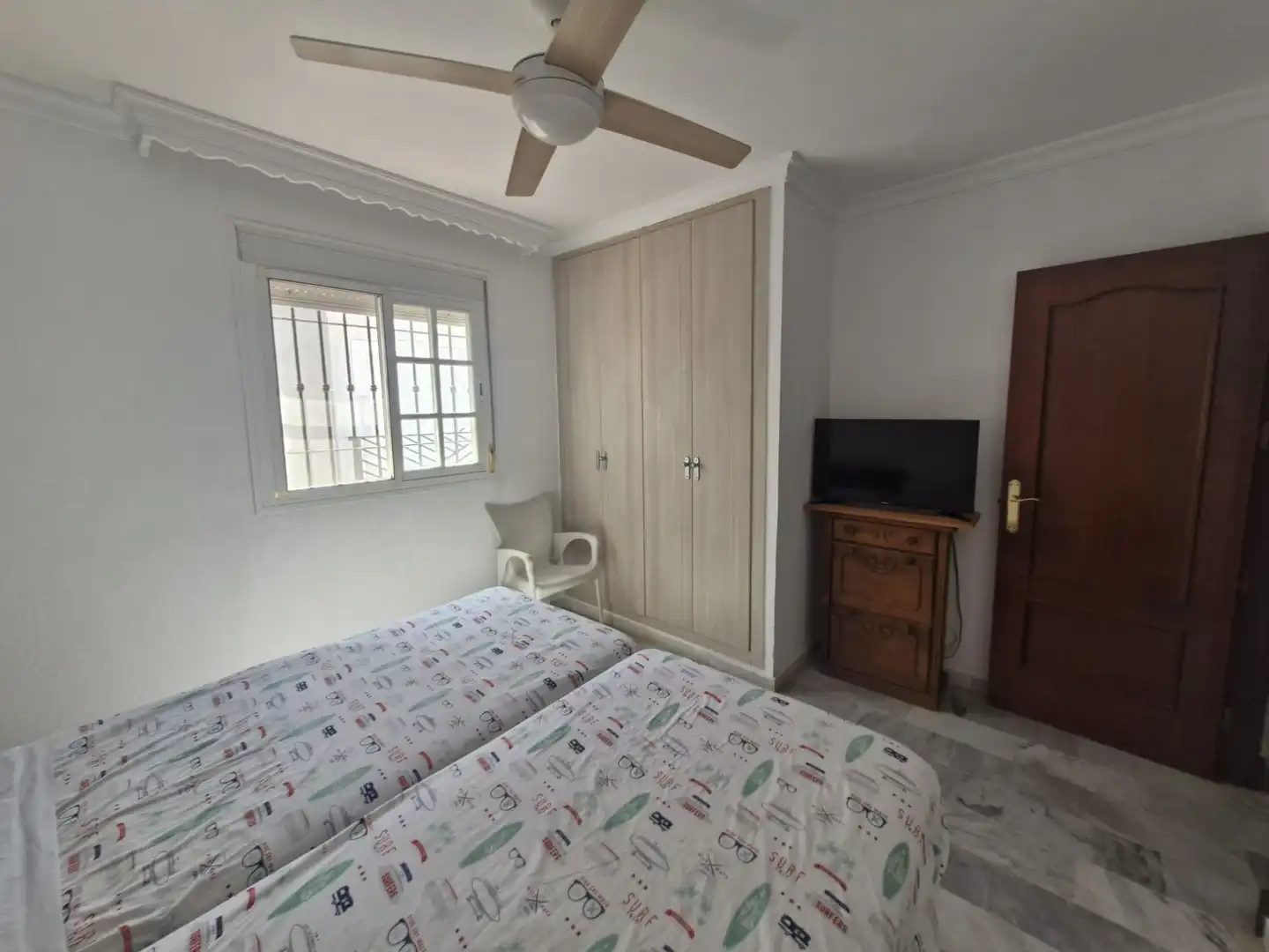 Dormitori de Casa adosada en venda en La Línea de la Concepción amb Terrassa