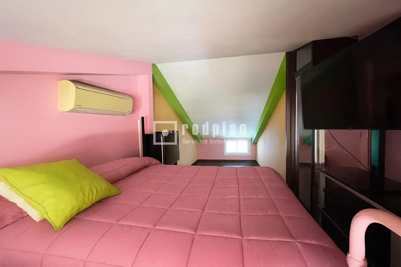 Bedroom of Houses for sale in Málaga  with Air Conditioner and Furnished
