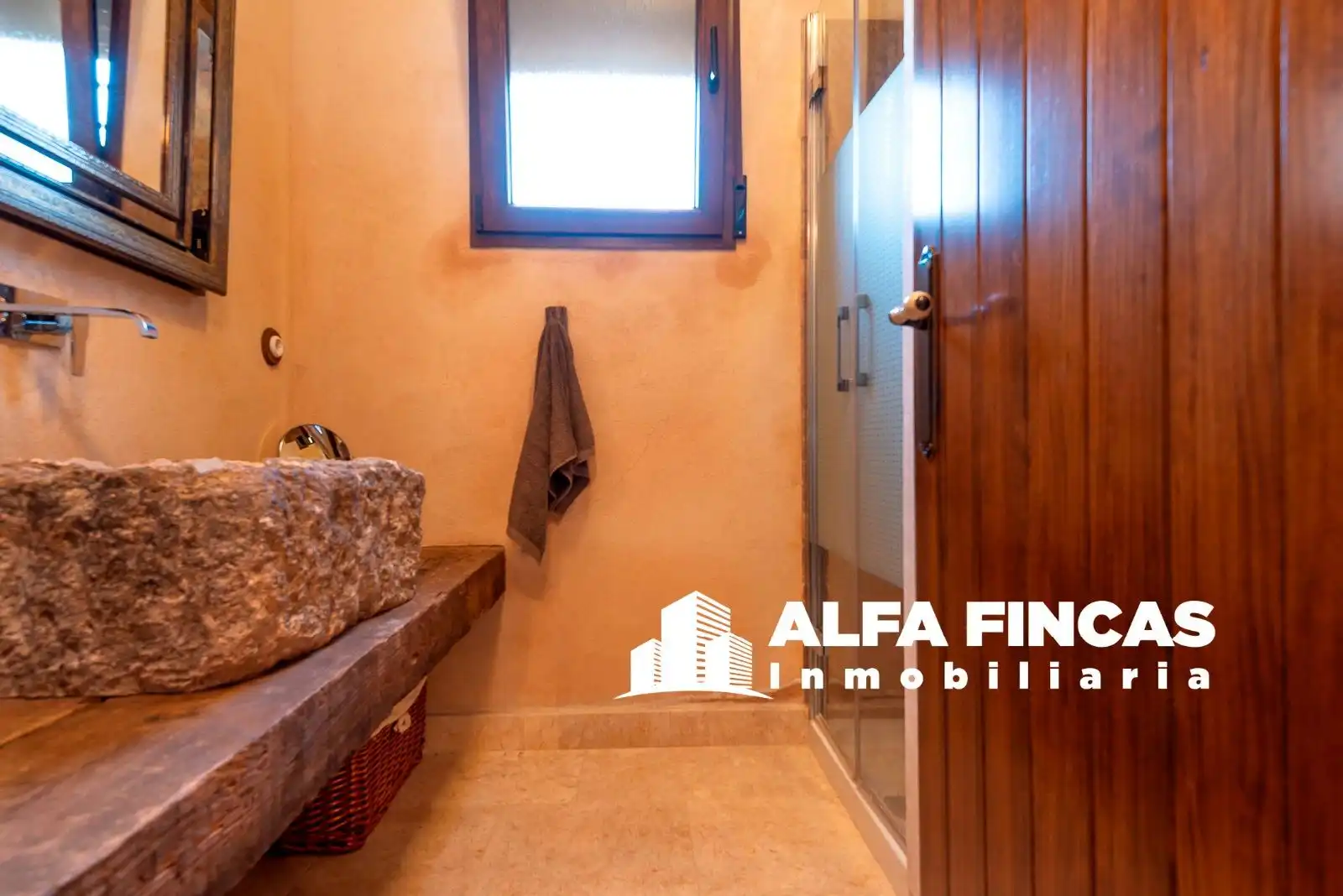 Casa o chalet en venta en Vara de Rey con Calefacción, Terraza y Piscina