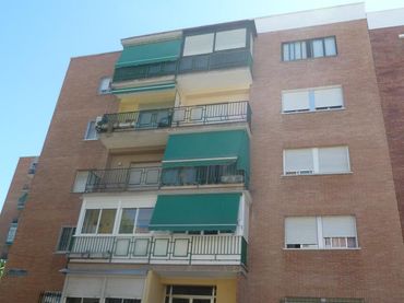 Pis en venda a Calle Pico de los Artilleros, 71 - Piso: BAJ - Puerta: C - CP: 28030