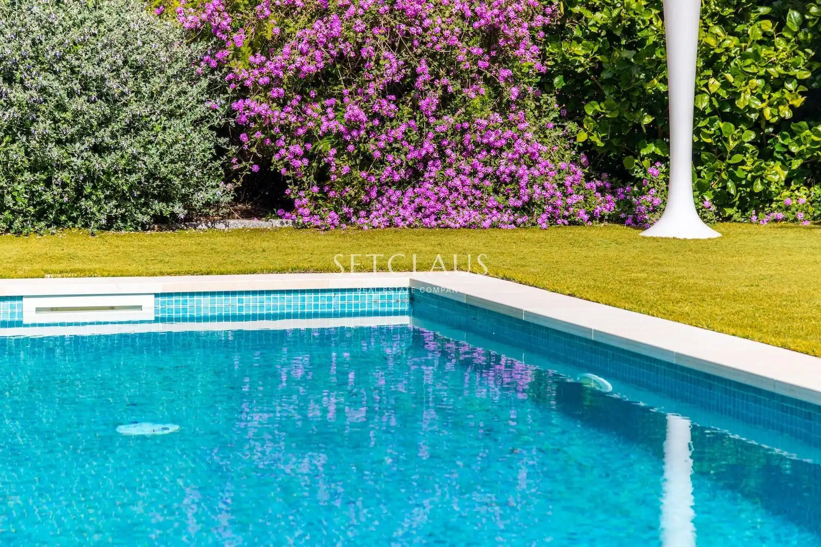Piscina de Casa adosada en venta en Premià de Mar con Aire acondicionado, Calefacción y Jardín privado