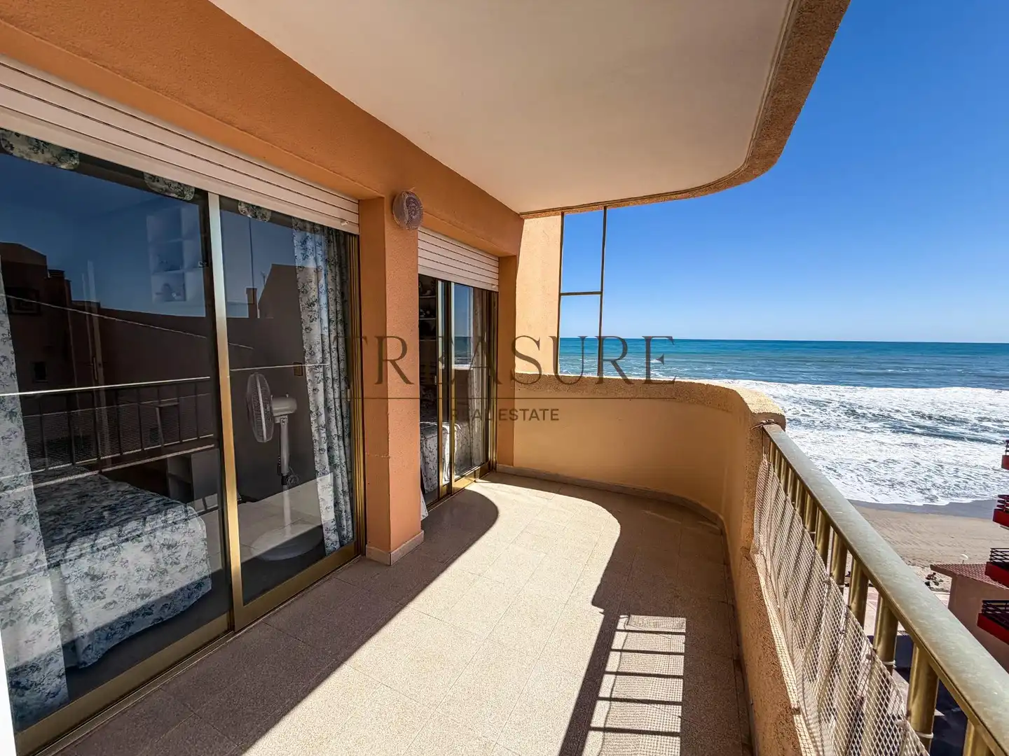 Exterior view of Flat for sale in La Manga del Mar Menor  with Terrace and Community pool