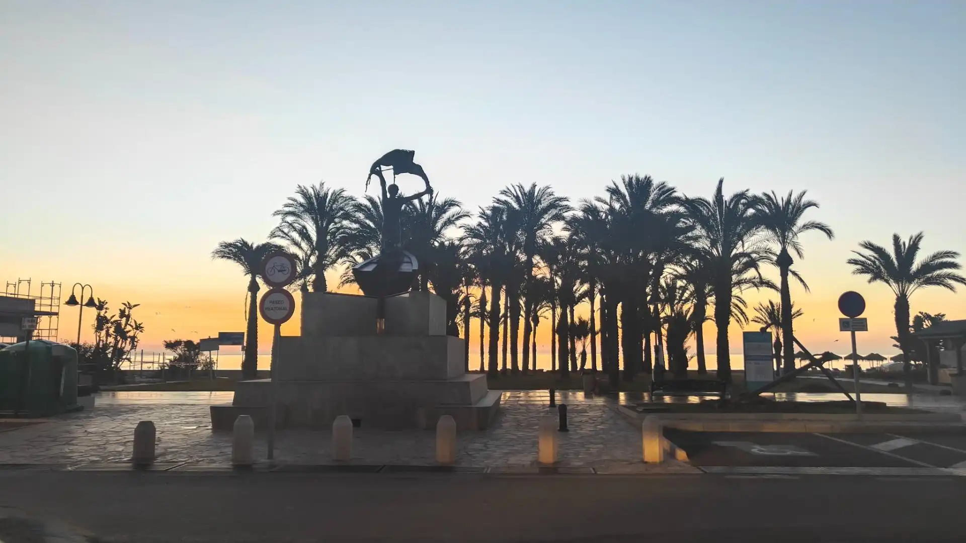 Vista exterior de Dúplex en venta en Torremolinos con Jardín privado, Terraza y Trastero
