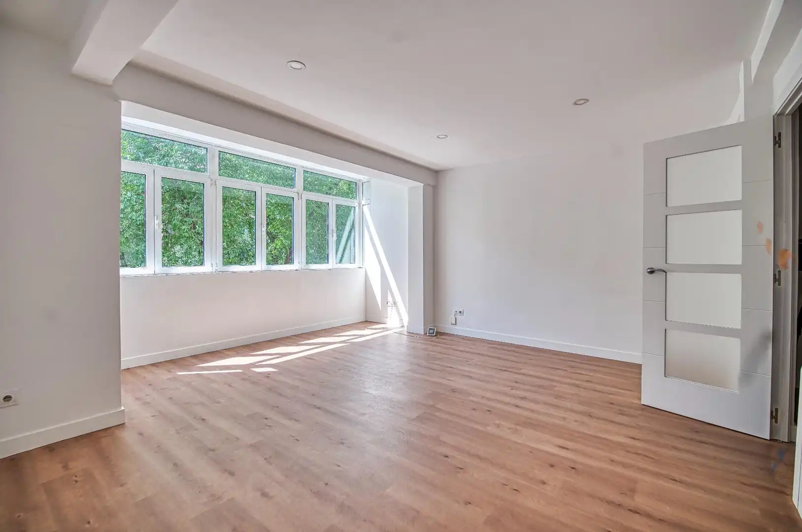 Living room of Flat for sale in Madrid