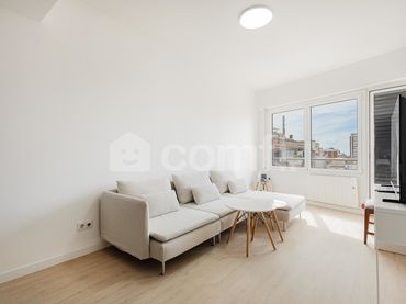 Piso con balcón en venta en Calle d'Aragó