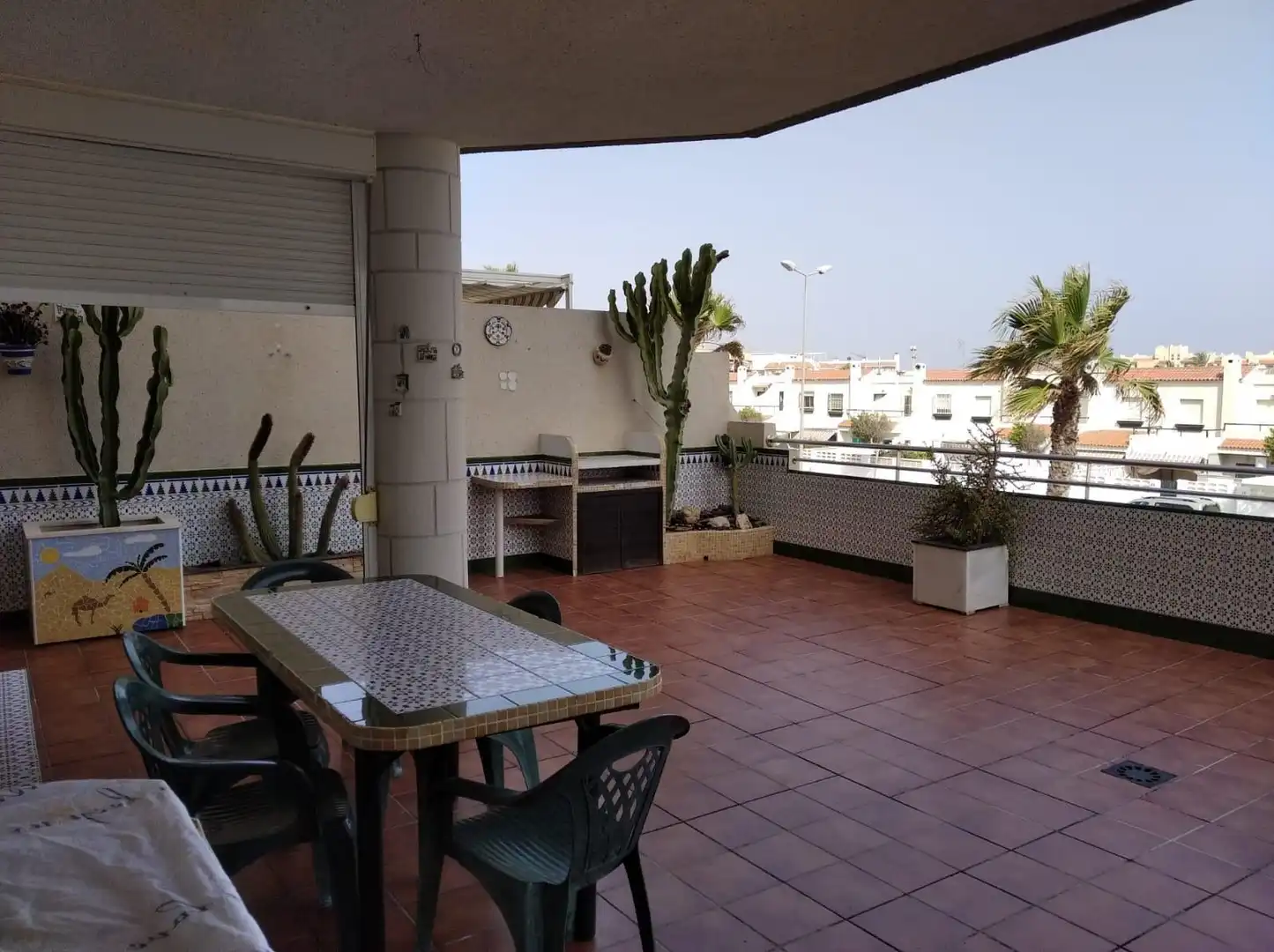 Terraza de Piso en venta en  Almería Capital con Terraza y Piscina comunitaria