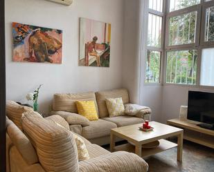 Living room of Duplex to rent in  Madrid Capital  with Air Conditioner