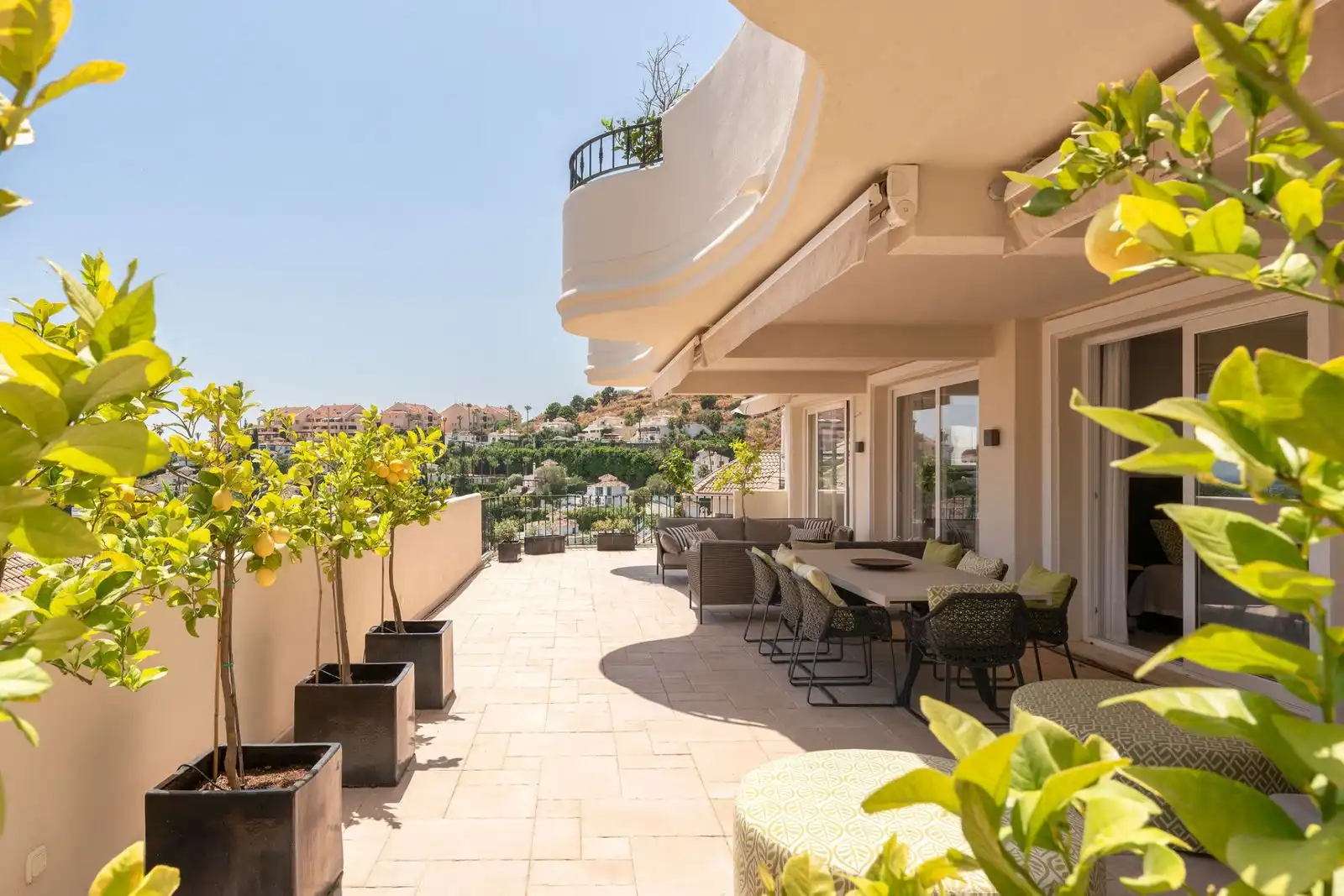 Terrassa de Dúplex en venda en Marbella amb Aire condicionat, Terrassa i Traster