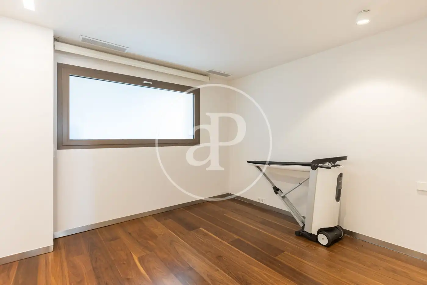 Wohnung zur Miete in Pl. de la Legió Espanyola, Exposició