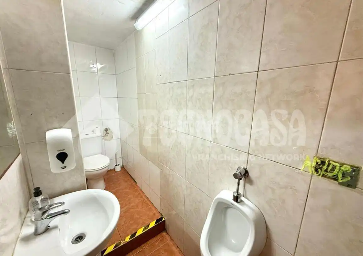 Badezimmer von Geschaftsraum zum Verkauf in Las Palmas de Gran Canaria mit Klimaanlage und Alarm