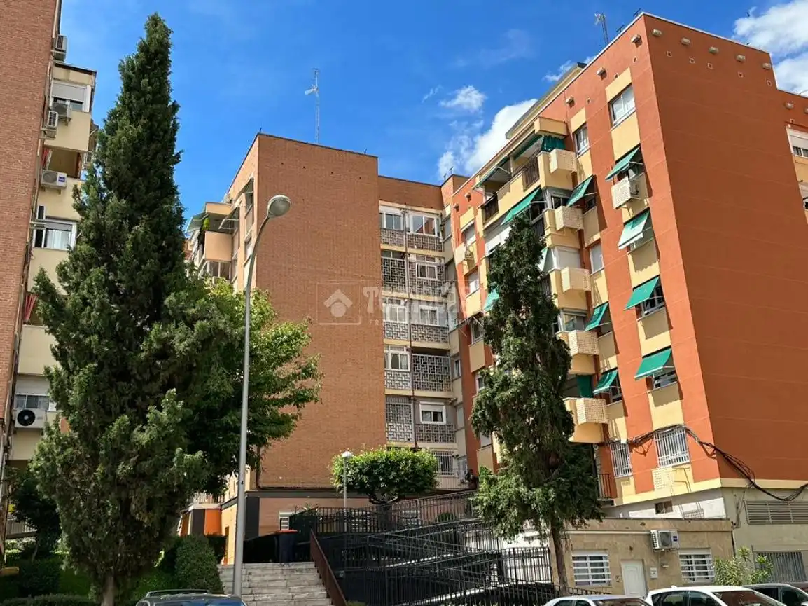 Vista exterior de Pis en venda en Madrid
