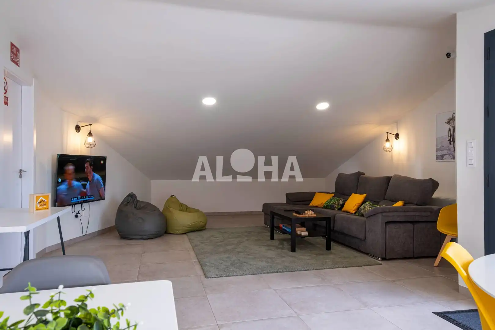 Sala de estar de Piso para compartir en Alfara del Patriarca con Aire acondicionado, Calefacción y Terraza