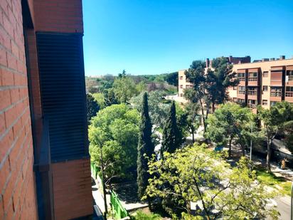 Exterior view of Flat to rent in  Madrid Capital  with Air Conditioner, Heating and Furnished