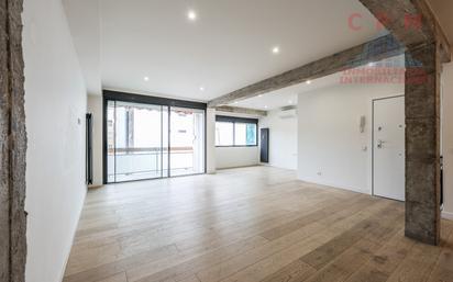 Flat to rent in Trafalgar