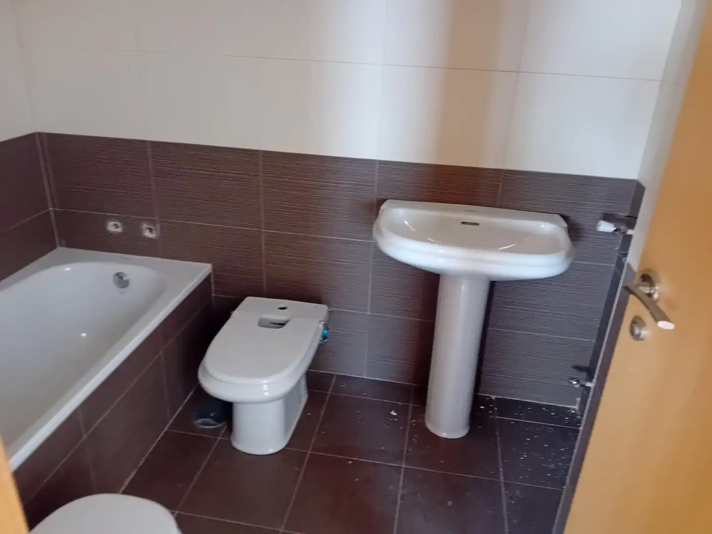 Bathroom of Flat for sale in Pozuelo de Calatrava  with Storage room, Swimming Pool and Community pool