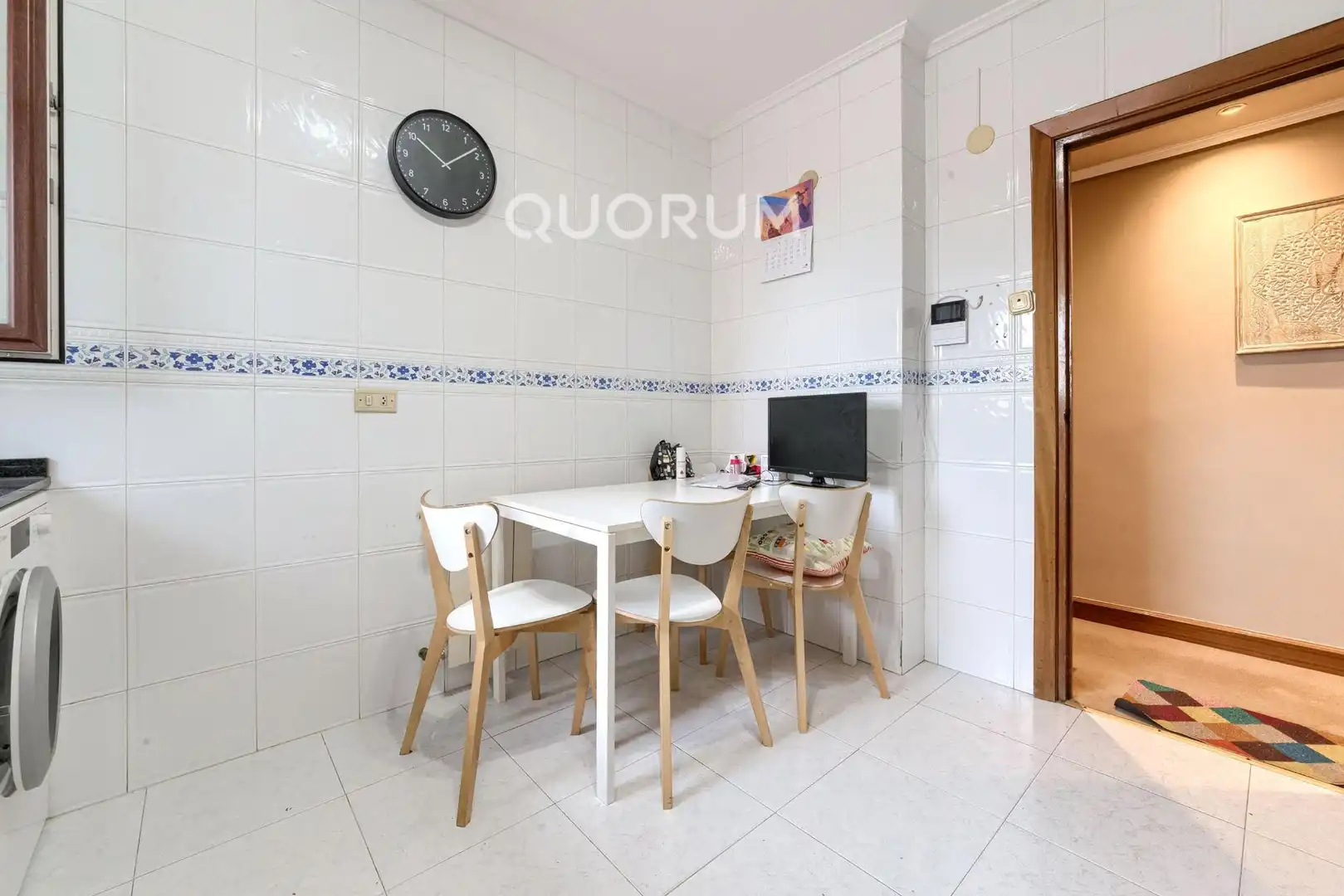 Comedor de Piso en venta en Basauri  con Calefacción, Terraza y Balcón