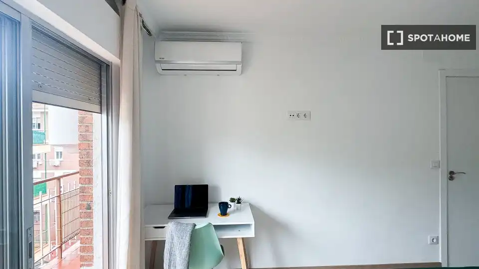 Bedroom of Flat for share in Getafe  with Air Conditioner, Terrace and Furnished
